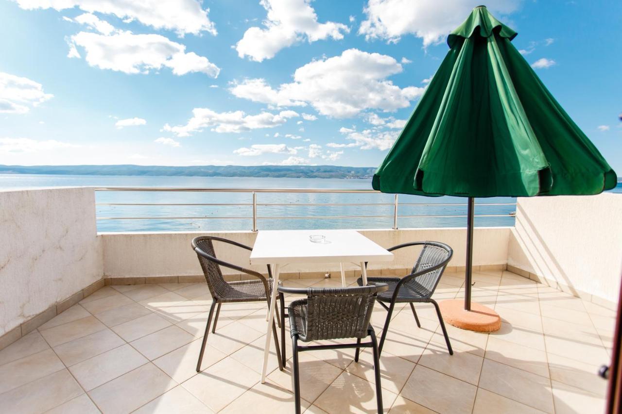 Filip Apartment Omis Bagian luar foto