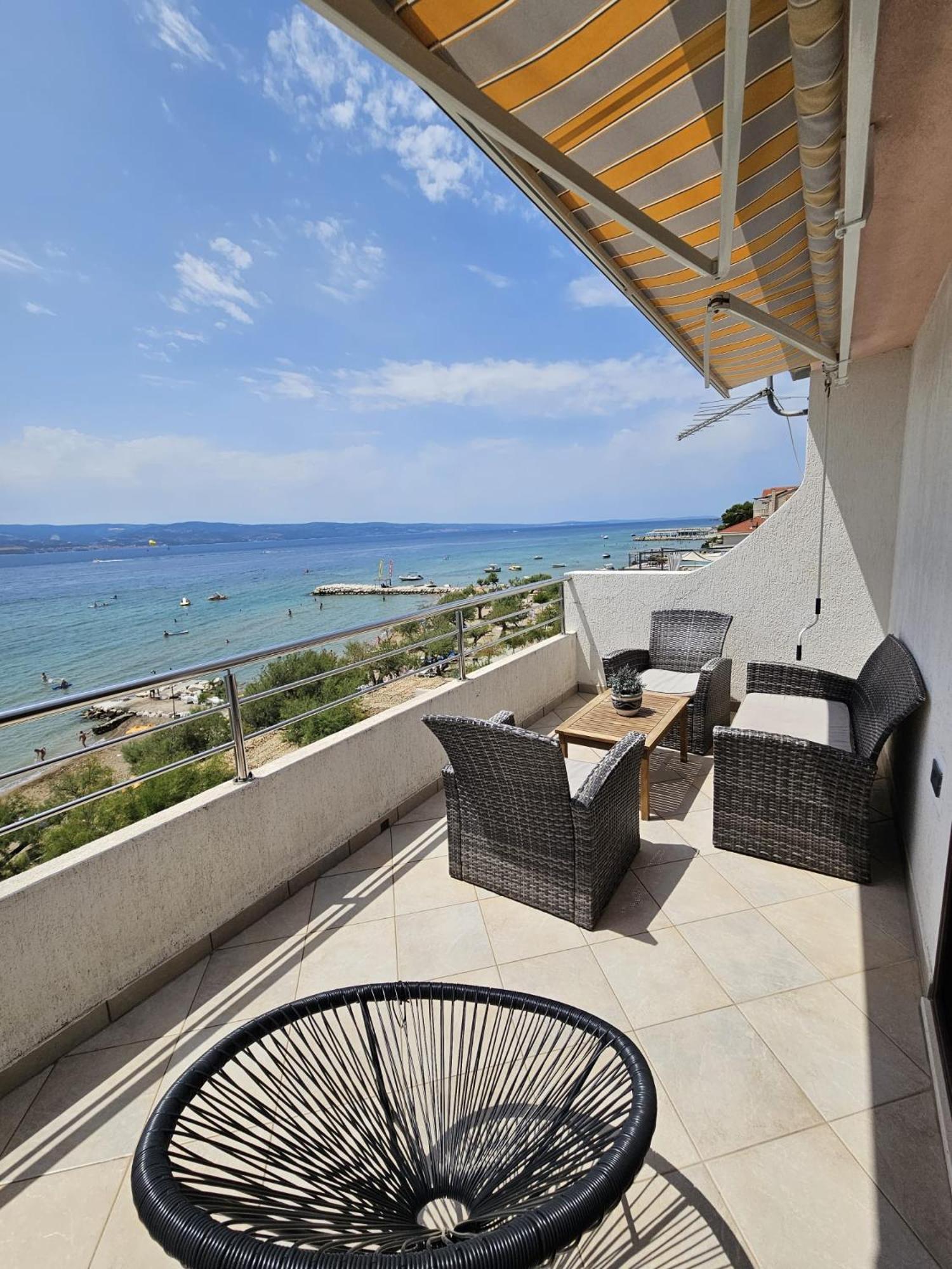 Filip Apartment Omis Bagian luar foto