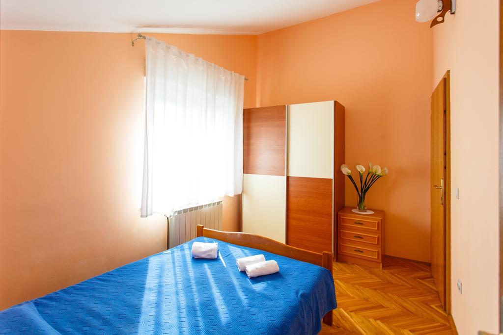 Filip Apartment Omis Ruang foto